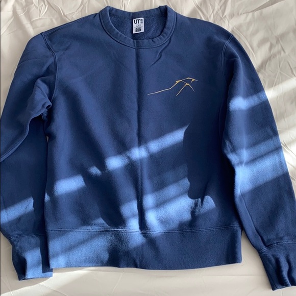 uniqlo hokusai sweatshirt